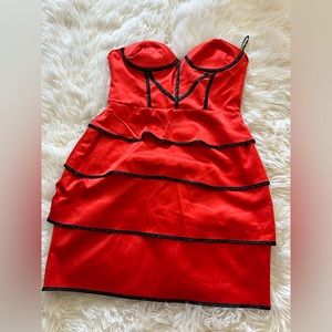 Bebe ruffle tiered red dress